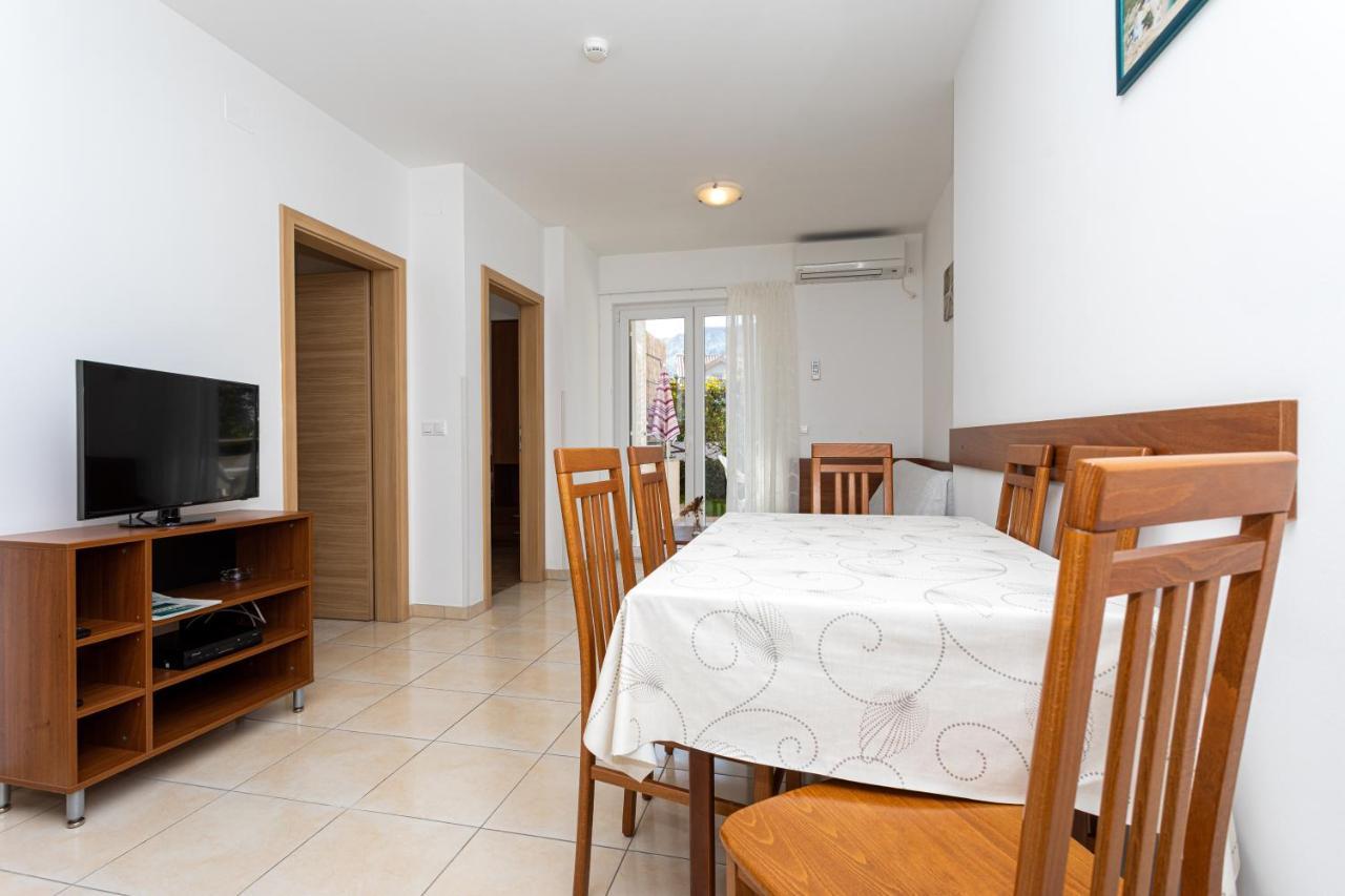 Apartments Crnekovic V バスカ エクステリア 写真