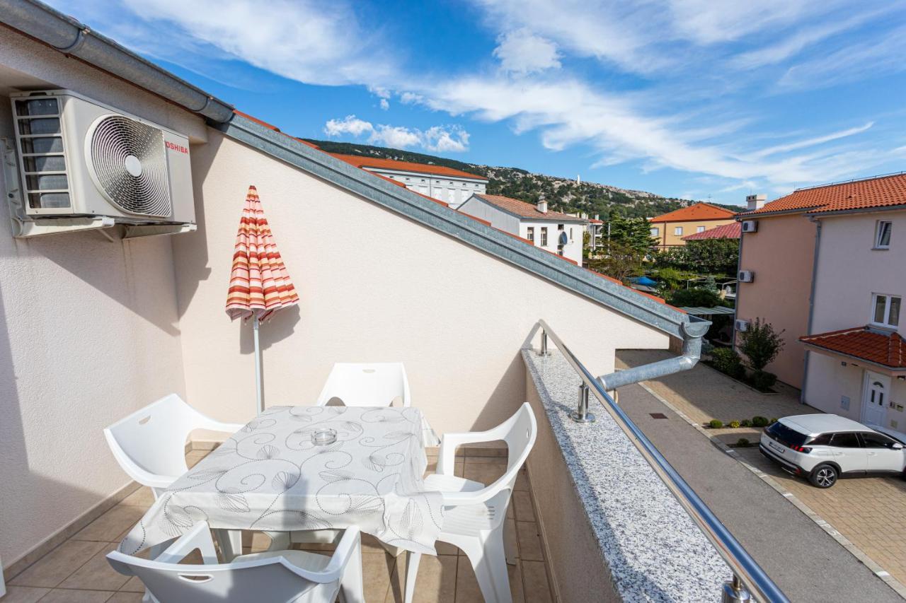 Apartments Crnekovic V バスカ エクステリア 写真