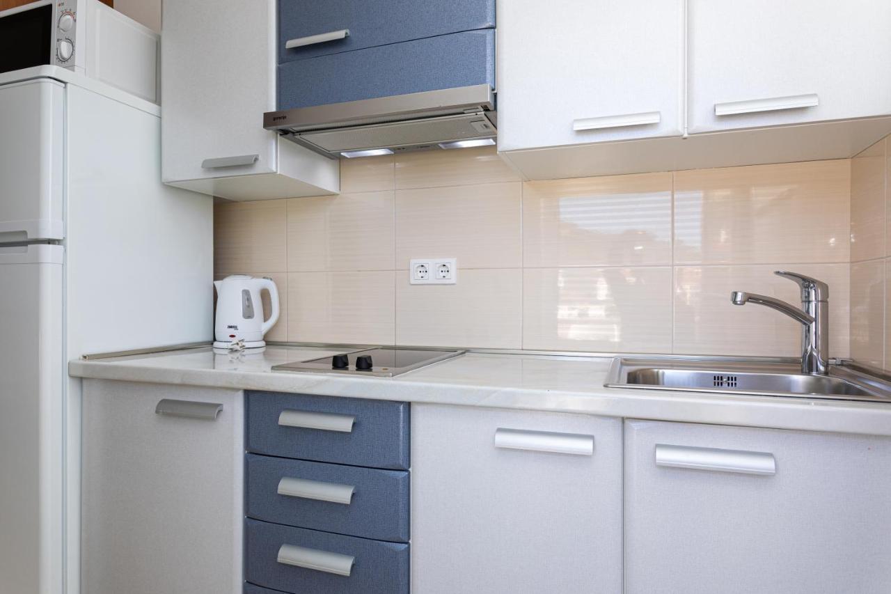 Apartments Crnekovic V バスカ エクステリア 写真