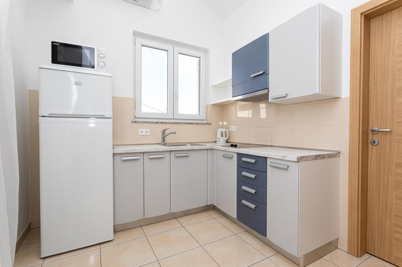 Apartments Crnekovic V バスカ エクステリア 写真